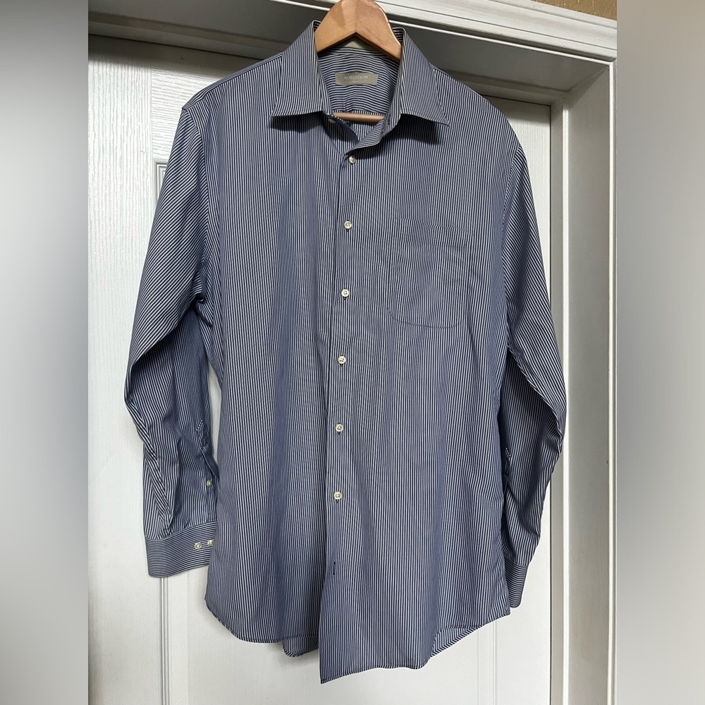 Nordstrom Men’s Blue and White Stripped Dress shirt / button down